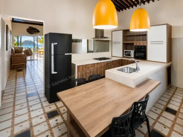 Casa Pé na Areia com 900 m² — foto 8