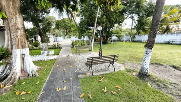 Residência Ampla com Piscina e 2.145 m² em Aver o Mar — foto 2