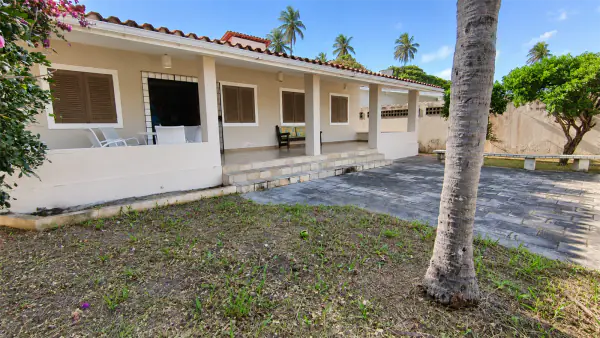Casa em Aver o Mar com 2 Lotes e Piscina (Próxima à Marina) — foto 3
